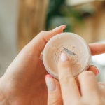 Testowanie kosmetyków bez wpadek: przewodnik krok po kroku, jak robić to mądrze i bezpiecznie