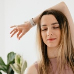 Czas miesiączki w rytmie self-care: jak zadbać o ciało i głowę, gdy masz okres